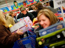 Dramatic Photos: Black Friday Frenzy