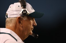 Eagles' Johnson Dies After Battle With Cancer