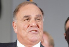 Rendell Hopes to Bet Cheesesteaks -- with Rendell?
