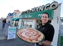 Jersey Shore Pizza Shop Drops the 'Mack'