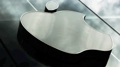 Apple Opens Cash Vault to Shareholders