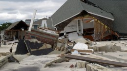 Town to Tear Down Sandy-Wrecked Homes