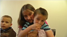 6-Year-Old Boy Saves Mom's Life 
