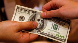 Homeless Man Finds, Returns $1,440 Cash