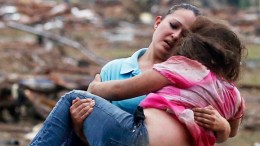 Dramatic Photos: Oklahoma Tornado Strike