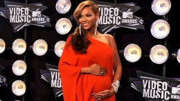 2011 MTV Video Music Awards Arrivals