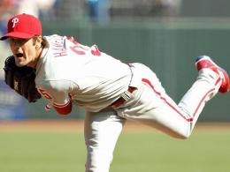 Hamels Gets Roughed Up in Phils Win