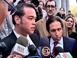 Jon Gets Chatty Outside Court
