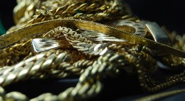 Places You're Most Likely to Lose Your Jewels