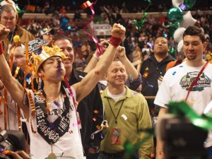 Kobayashi Debones Wing Bowl Competitiors