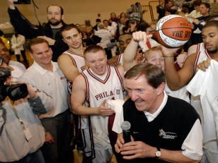 PhilaU Honors a Basketball Legend