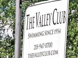Swim Club to File for Bankruptcy