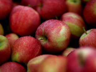 A (Red) Delicious Weekend