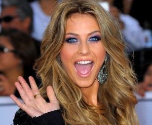 "Moon" and Stars: Premiere of Vampire Show Attracts Fiddy, Hough