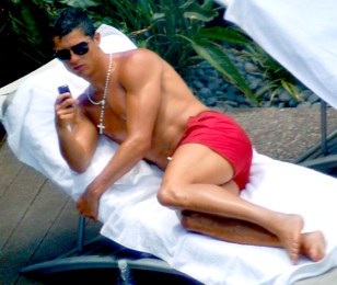 Sexy Soccer Star Cristiano Ronaldo To Pose For Armani Underwear Ads