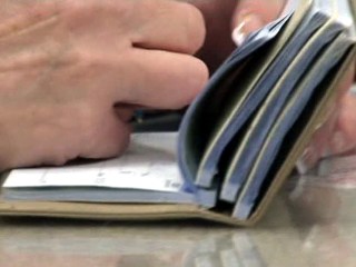 Man Sues Ex-Wife for Writing Bum & Loser on Alimony Checks