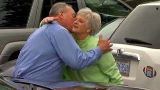 Dottie Sandusky Arrives, May Testify