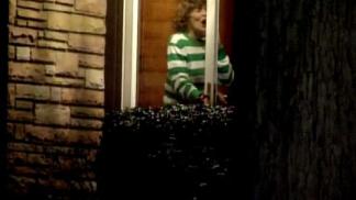 Raw Video: PSU Students Cheer for Sue Paterno