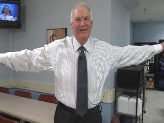 Skinny Skipper Shows Off