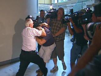 Sweeten's Dad Attacks Photographers