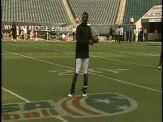 Vick Warms Up