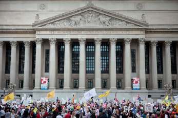 Tea Party Protests Still Have Steam