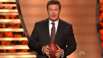Baldwin Makes Fun of Eagles' Bad 