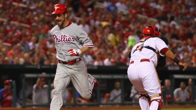 Phils Soar Over Cardinals 