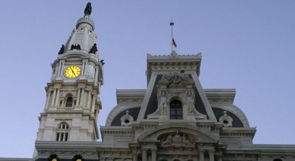 City Tells Workers About Pay Freeze -- By E-Mail