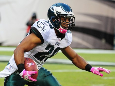 Allen Returns, Andrews Active as Eagles Face Giants