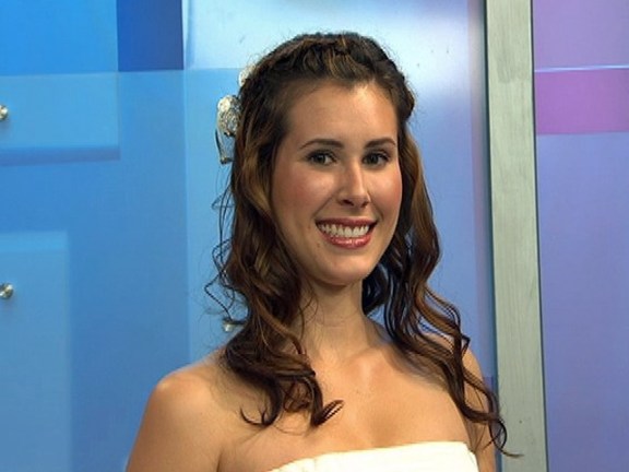 Stylish Looks for a Stunning Bride