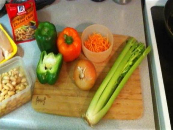 Video: White Chicken Chili Recipe