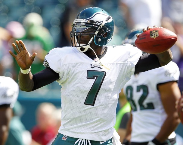 By the Numbers: Eagles Win Battle of the Birds