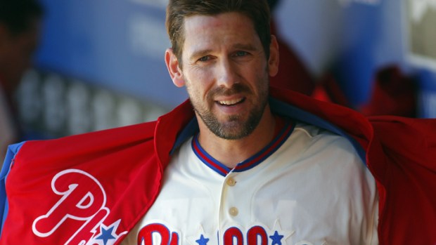 Hudson Leads Braves to 2-1 Win Over Phillies