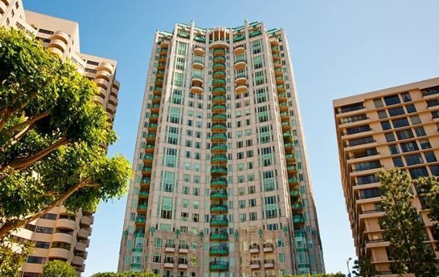 Farrah Fawcett's L.A. Condo Listed for $1.885M
