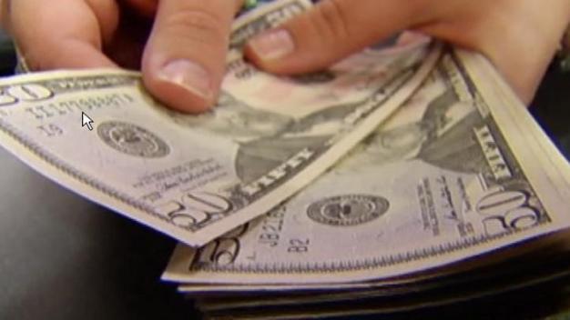 Government to Investigate Bank Fees