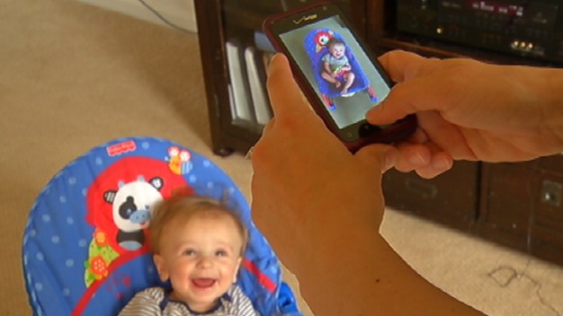 Smartphone Photos and the Online Dangers