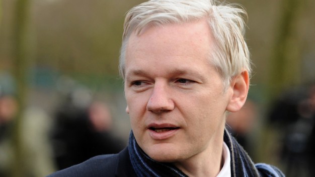 Julian Assange Says WikiLeaks Helping Snowden Gain Asylum in Iceland
