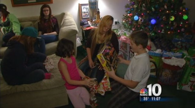 Pa. Woman Receives Christmas Kindness From Stranger