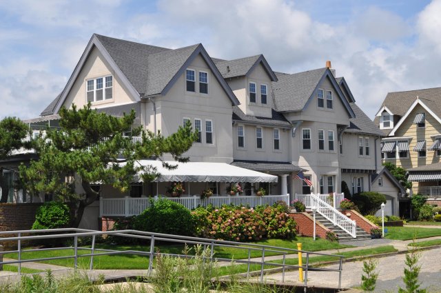 For Sale: Villa by the Sea
