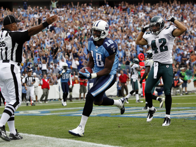 Pics of Misery: Eagles Get Titan'd