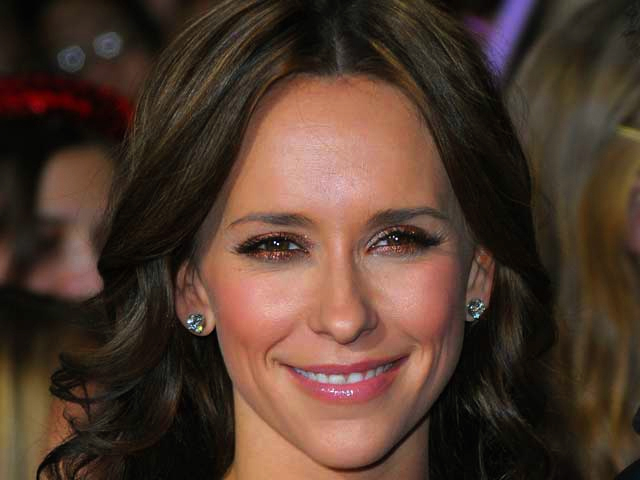 $2.895M for Jennifer Love Hewitt's Abode