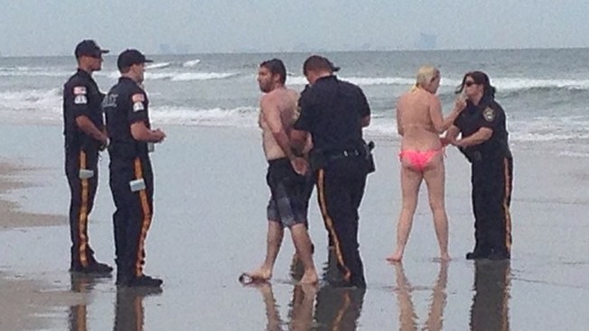 media.nbcphiladelphia.com/images/652*367/Sex-on-the-Beach-Arrest.jpg