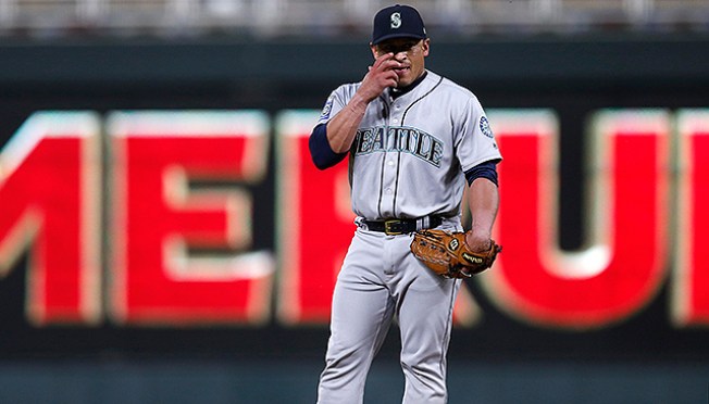 Seattle slips by Twins 6-4