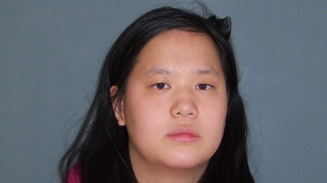 Stranger threw child in front of approaching train