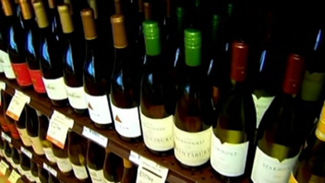 Pa. Governor Tom Corbett is set to unveil a new plan to privatize liquor, allowing Pennsylvania shoppers to buy alcohol at grocery stores.