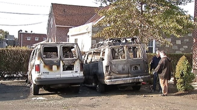 Arson investigators are working to find out who set six vehicles on fire early this morning in Northeast Philadelphia.
