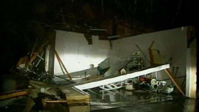 First video and interviews in from the tornado damage in Delaware during Hurricane Irene.<br /><a href=