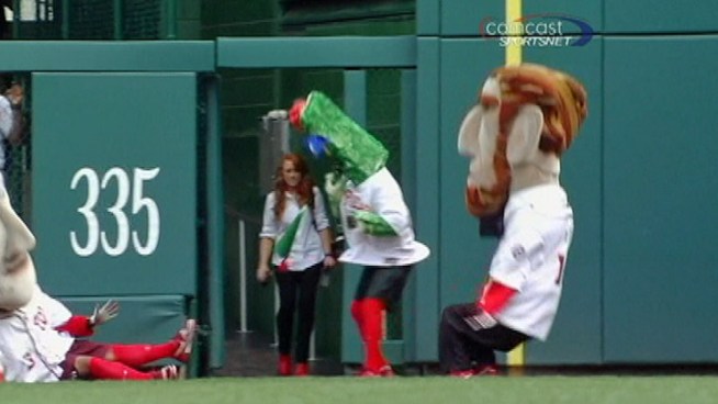 http://media.nbcbayarea.com/images/Phillie_Phanatic_Takes_Out_Presidents_Race.jpg