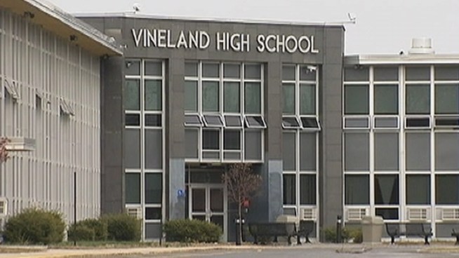 Vineland Police cause a stir by posting the arrest of some teenagers online. NBC10's Ted Greenberg reports.